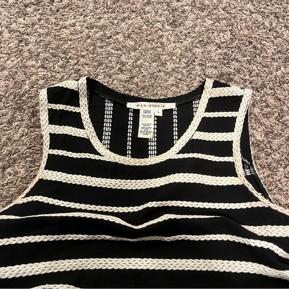 DRESS - Picture 3 of 5